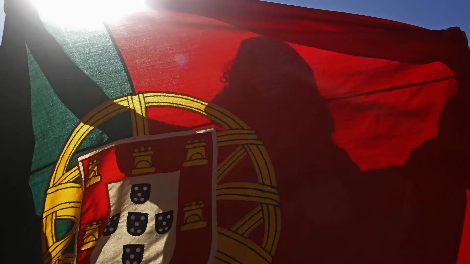 De la révolution dans la rue à la fin de la révolution. Chronologie jusqu'au 25 novembre.