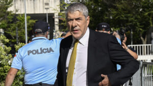 Démission, paiements et pression politique : Une journée dans le procès de Socrates