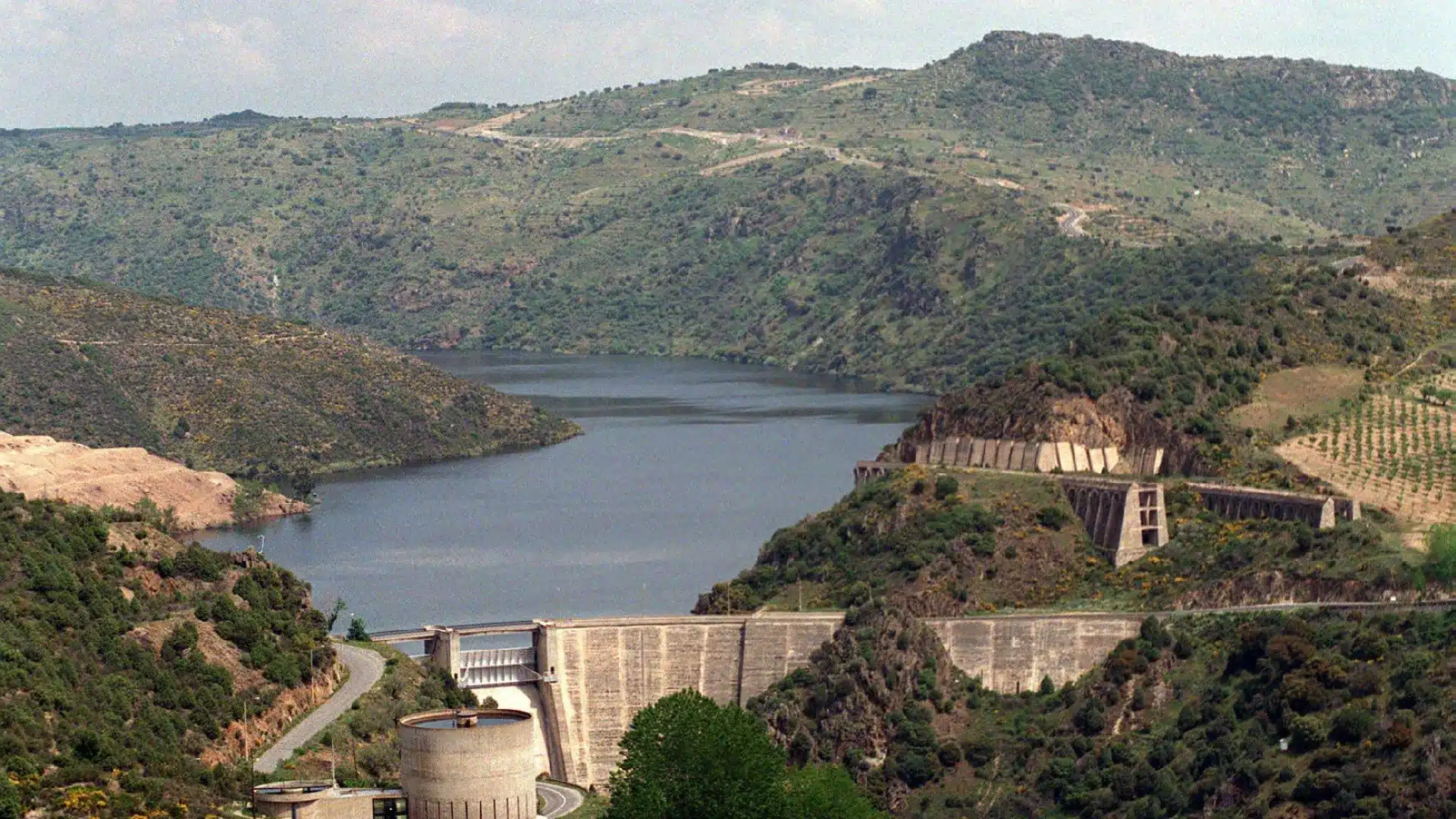 Des impôts à payer ? EDP promet de "défendre vos intérêts"