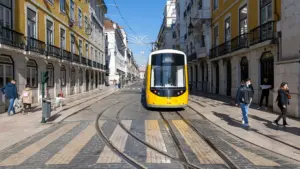 Deux travailleurs blessés après être tombés sur un chantier dans le centre de Lisbonne.