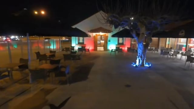 Double meurtre à Montijo. Le restaurant avait plusieurs clients à l'intérieur.