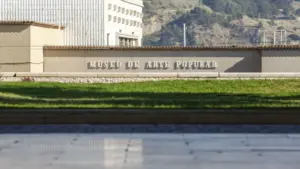 "Ecos que Curam" révèle des pratiques spirituelles et thérapeutiques dans le sud de l'Europe.