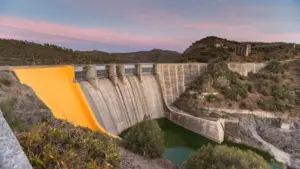 EDP assure la transparence dans la vente des barrages et qu'elle paiera des impôts.