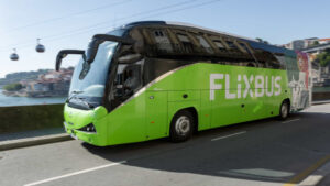 FlixBus crie 'Monopole Autobus' pour dénoncer le "blocage" à Sete Rios.