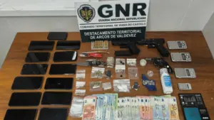 GNR arrête au Minho quatre hommes pour trafic de drogue et armes interdites.