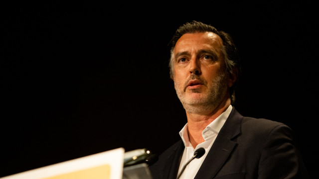 Cotrim Figueiredo défend que la flexibilisation des règles du travail