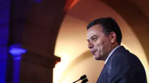 Il serait un échec global de ne pas profiter de la "stabilité" pour que le pays croisse.