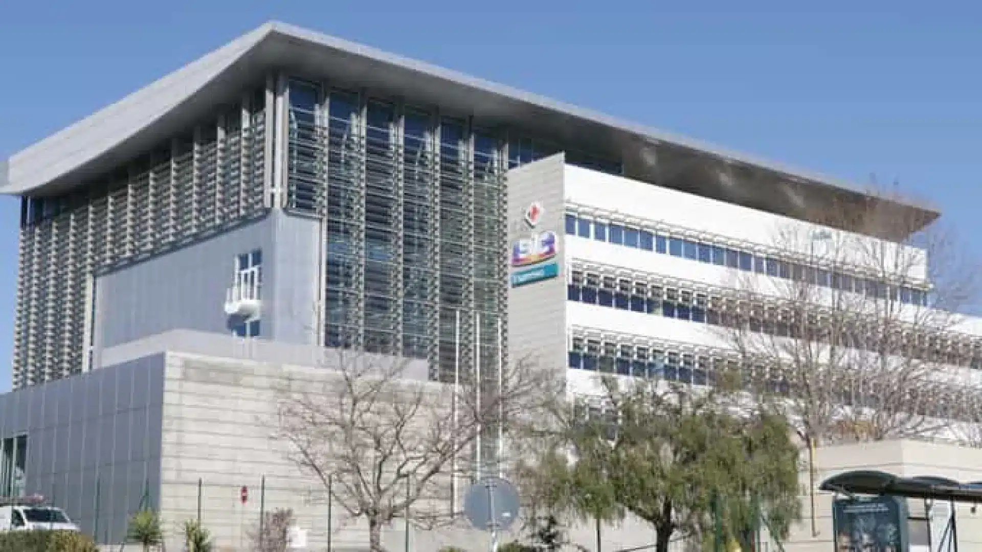 Impresa confirme "négociations avec le groupe MFE" pour jusqu'à 33% du capital.