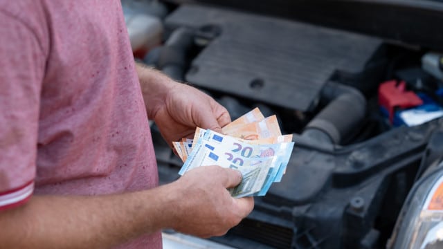 IUC en février ? C'est pour que les gens "n'oublient pas" de payer.