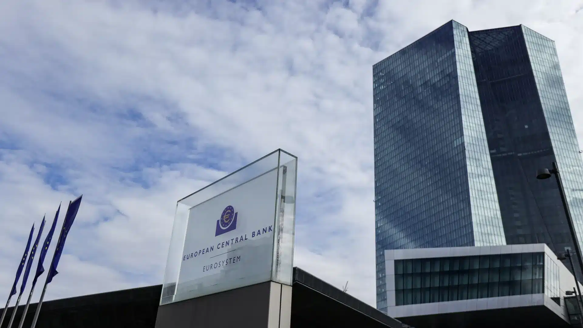 La BCE a estimé que dix banques de la zone euro avaient des provisions insuffisantes.