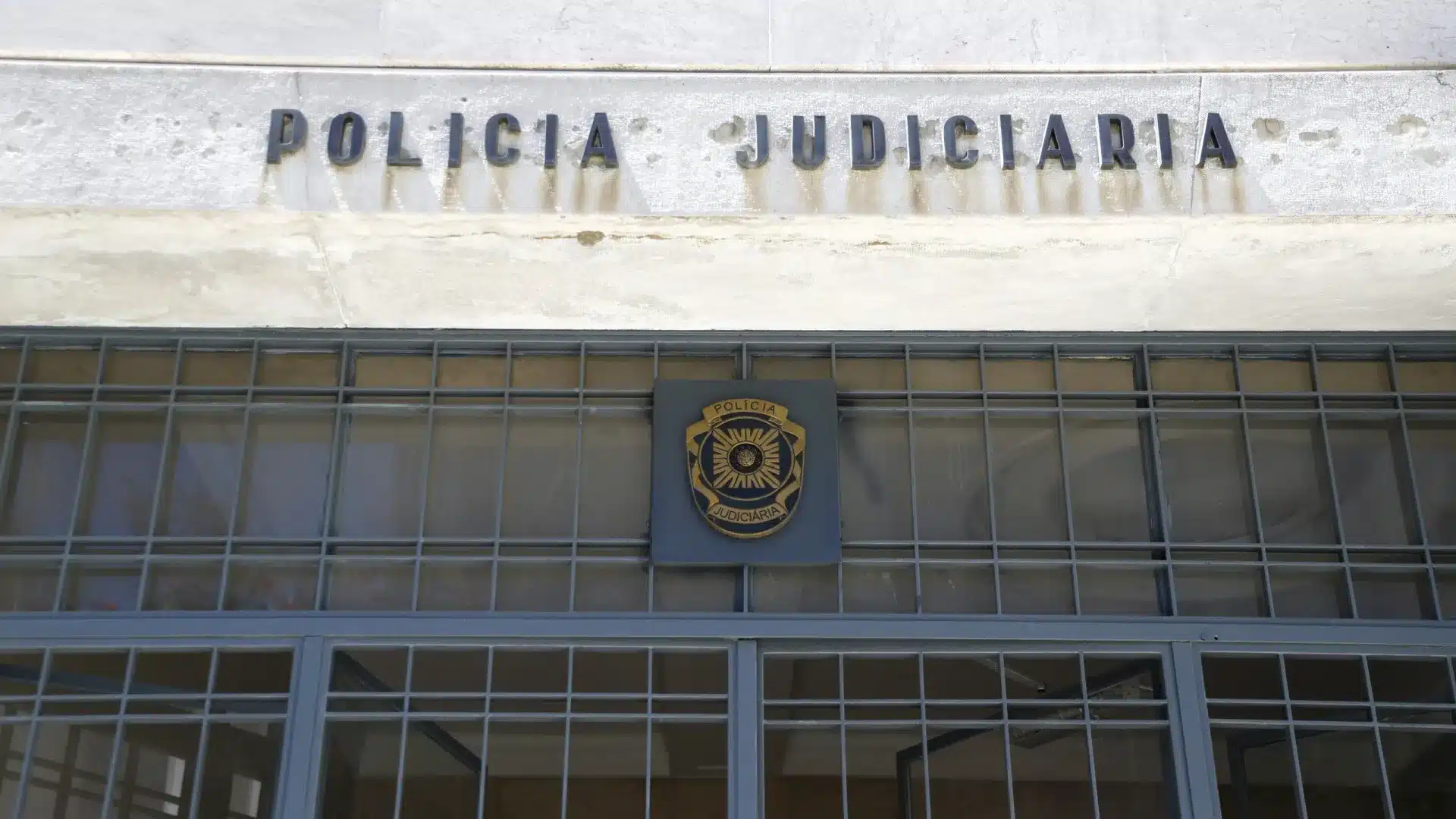 La PJ et la Marine interceptent un sous-marin avec 1,7 tonne de cocaïne.