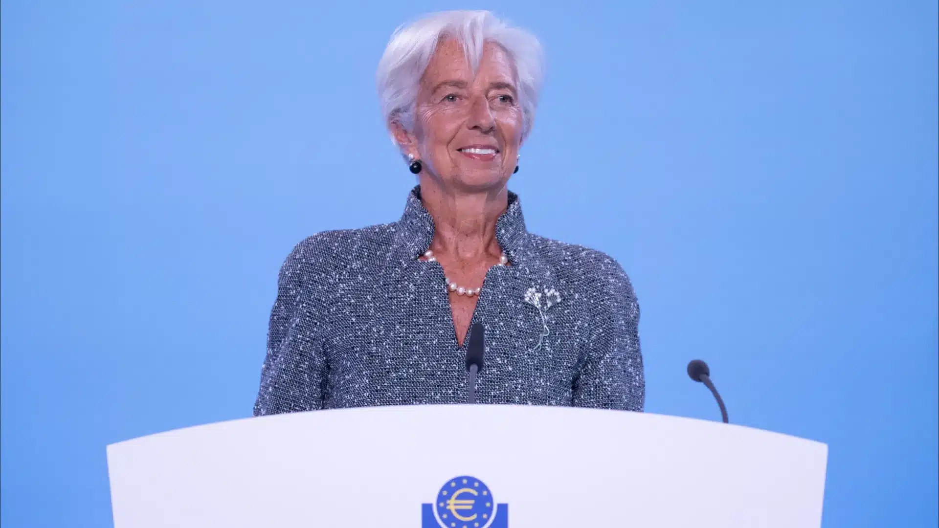 Lagarde déclare que le manque d'investissement peut causer une "stagnation budgétaire".