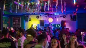 Le Bar Académico de Braga va rouvrir mais uniquement pour la communauté universitaire.