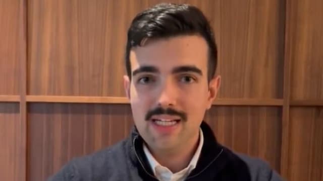 Le collège annule la location de l'auditorium pour le congrès d'un groupe extrémiste.