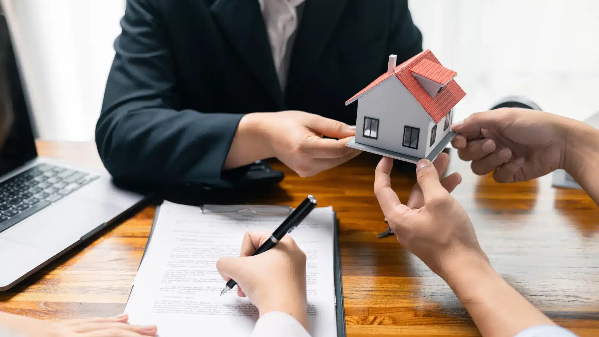 Le crédit immobilier accélère en octobre pour le 22e mois consécutif.