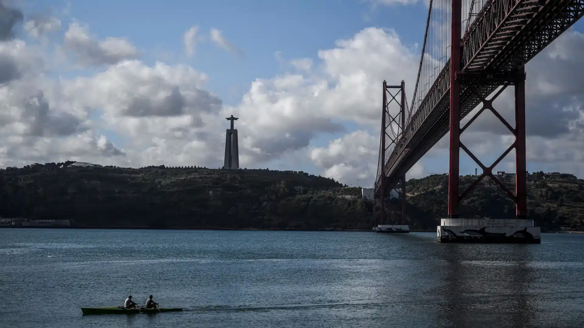 Le Cristo Roi à Almada sera illuminé en rouge entre aujourd'hui et vendredi.