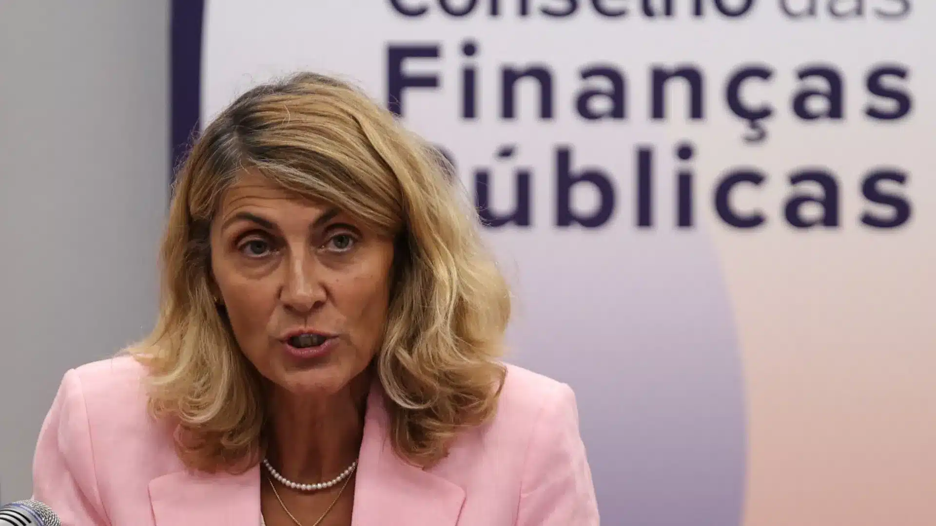 Le gouvernement a l'intention de revoir "significativement" les dépenses de santé.