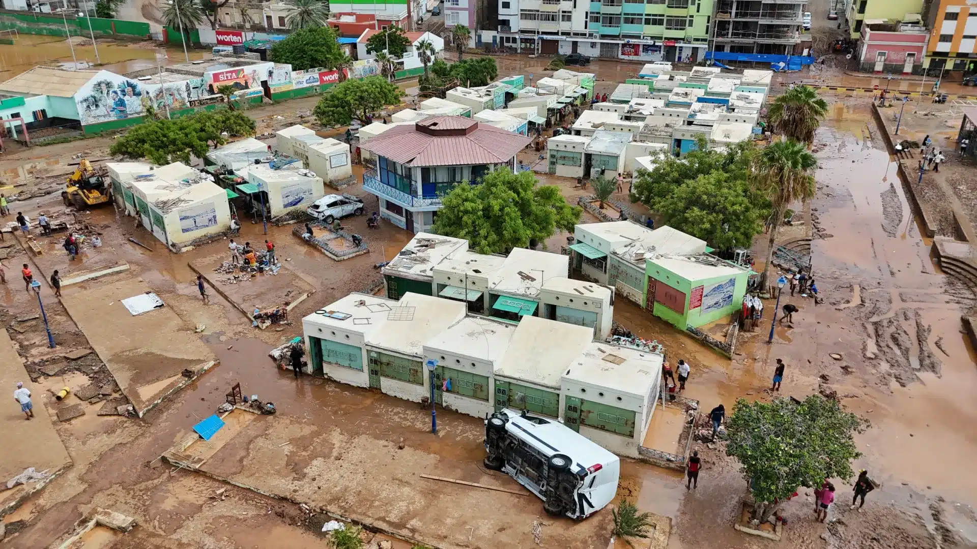 Le gouvernement capverdien accorde une garantie de 2,5 millions pour finir l'hôtel.