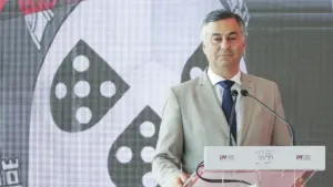 Le gouvernement va "assouplir" le numerus clausus des places d'accès à l'enseignement supérieur.