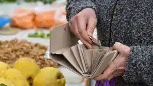 Le RSI couvre seulement 40% de la population au seuil de pauvreté.