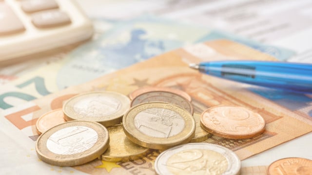 Les certificats d'épargne rapportent plus ce mois-ci : Le taux d'intérêt a de nouveau augmenté.