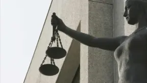 Les employés judiciaires défendent la création d'un conseil supérieur de la justice.