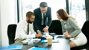 Les femmes doublent dans les conseils d'administration des entreprises cotées. Et dans les postes exécutifs ?