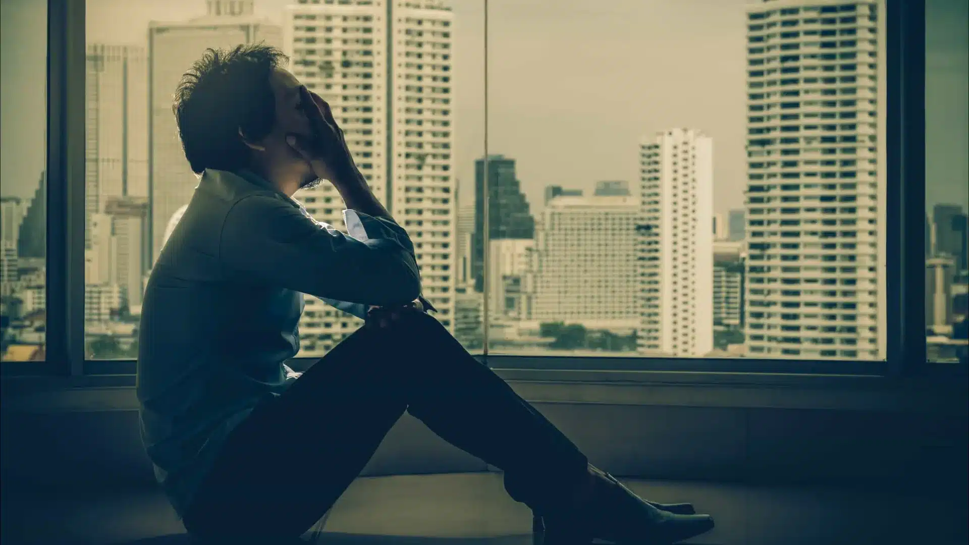 Les jeunes font plus appel à la ligne SOS et les cas d'idéation suicidaire doublent.