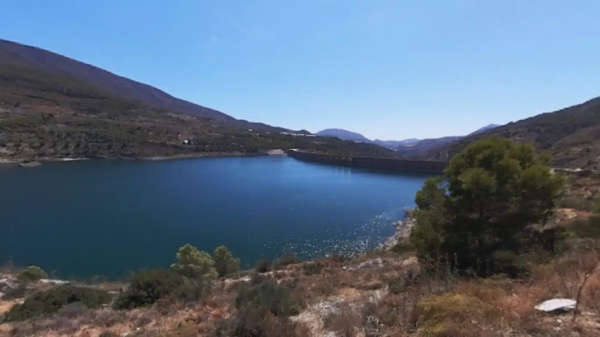 Les maires prêts à obliger EDP à payer des impôts sur la vente des barrages.