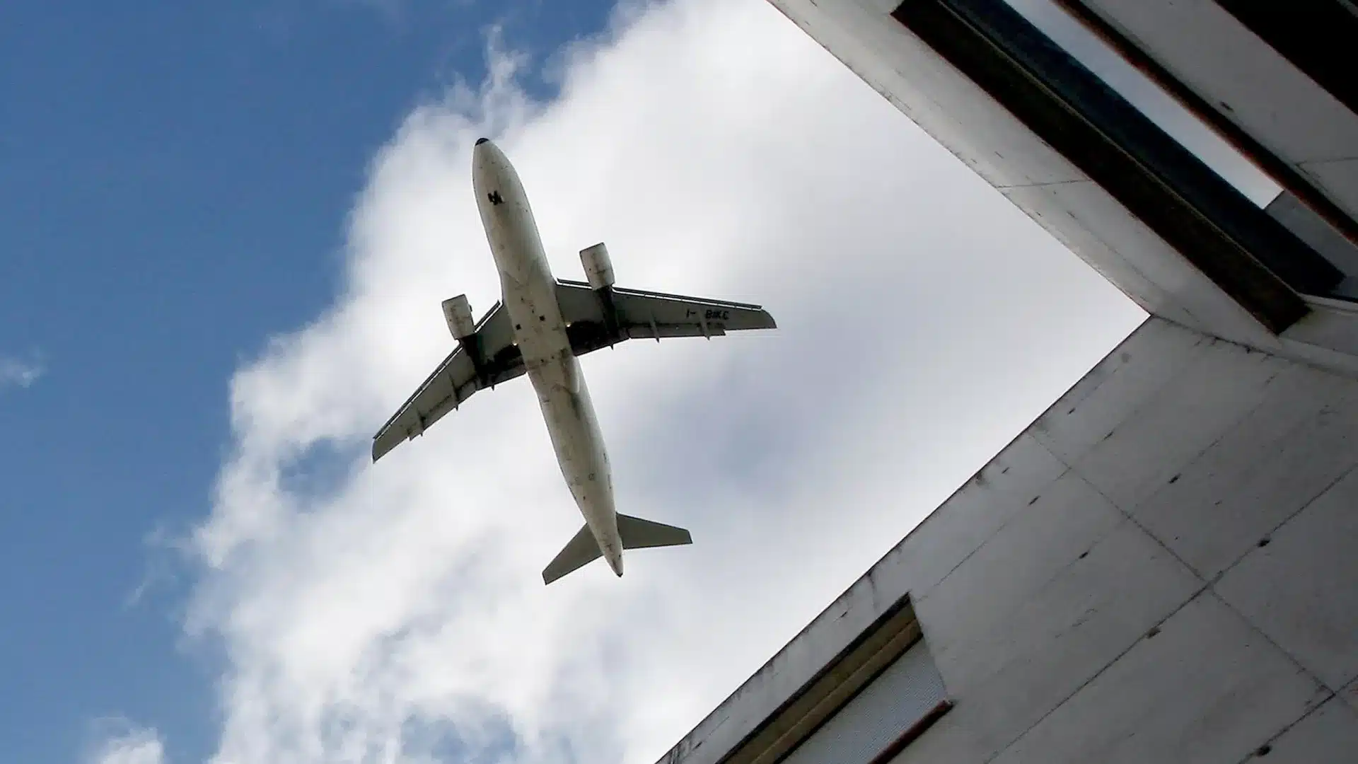 Les membres d'équipage de l'aviation décident de participer à la grève lors d'une assemblée d'urgence.