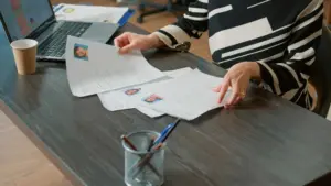 Les travailleurs surqualifiés reçoivent moins de 36,8 % de ce qui est attendu.