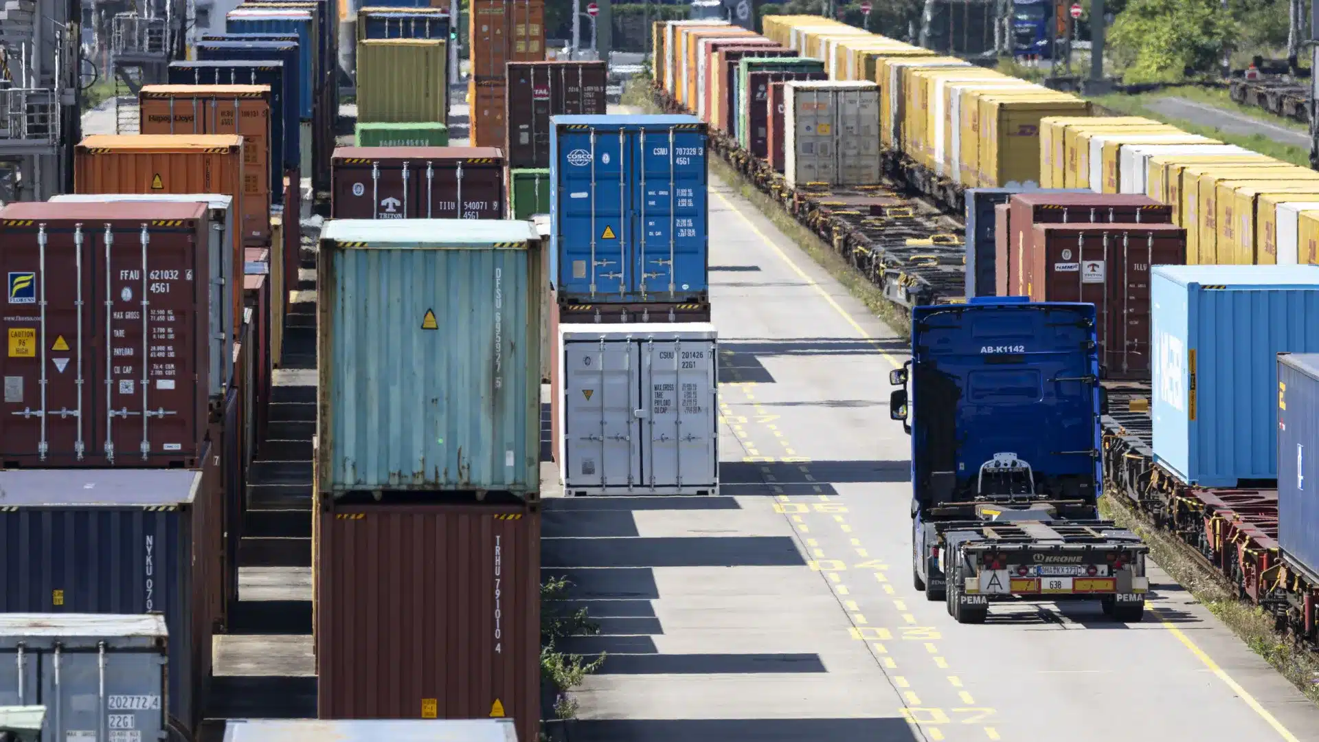 L'excédent commercial de l'UE avec les États-Unis réduit de moitié au 3e trimestre