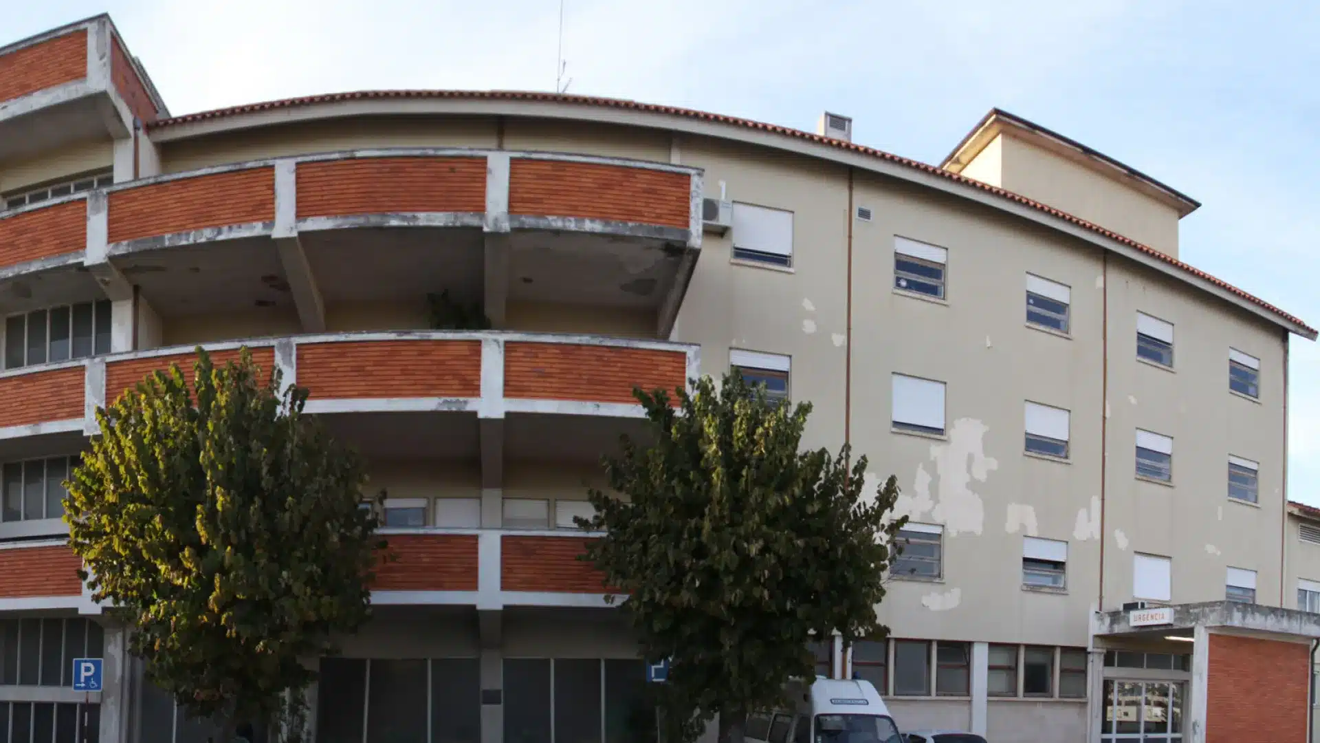 L'IGAS ouvre une enquête sur la mort d'un fœtus après une assistance à une femme enceinte à Coimbra.