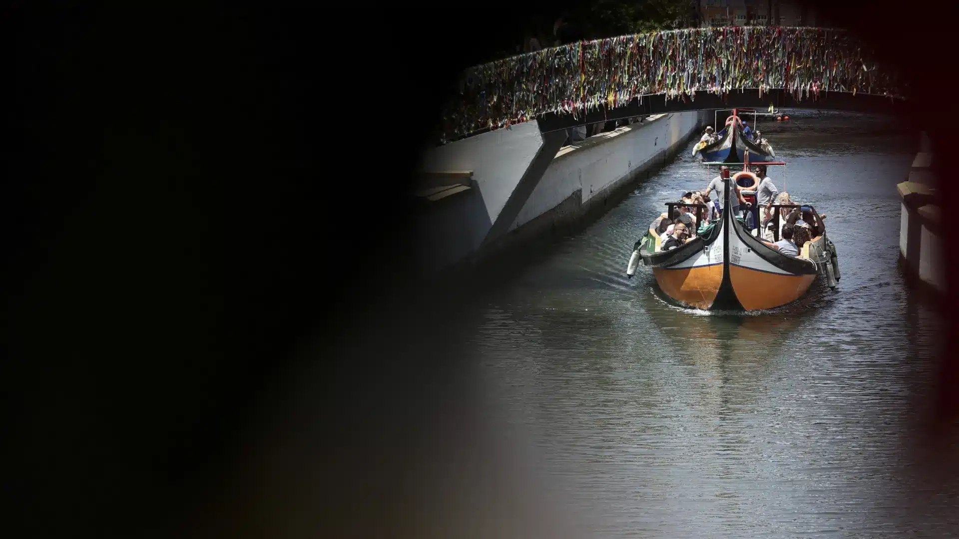 L'UNESCO va décider de l'inclusion du moliceiro sur la liste de sauvegarde urgente.