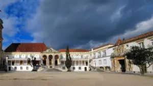 L'Université de Coimbra va créer le portail Camões Digital.