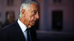 Marcelo déplore la mort de son "ami" et exalte "l'exemple" de Moraes Machado.