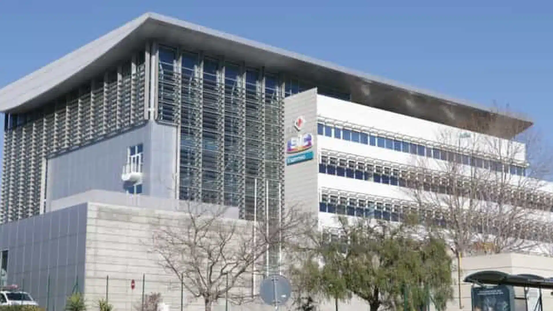 MFE passe à détenir 32,934% d'Impresa et la famille Balsemão conserve le contrôle.