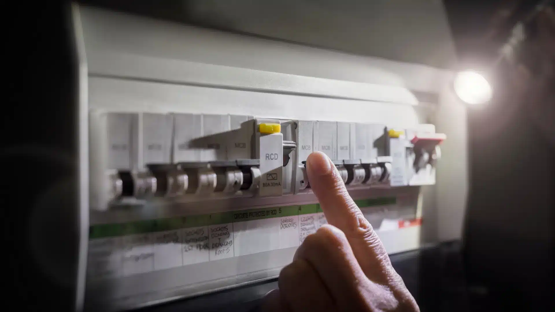 Moins de 300 clients sans électricité. E-REDES indique que la situation est normalisée.