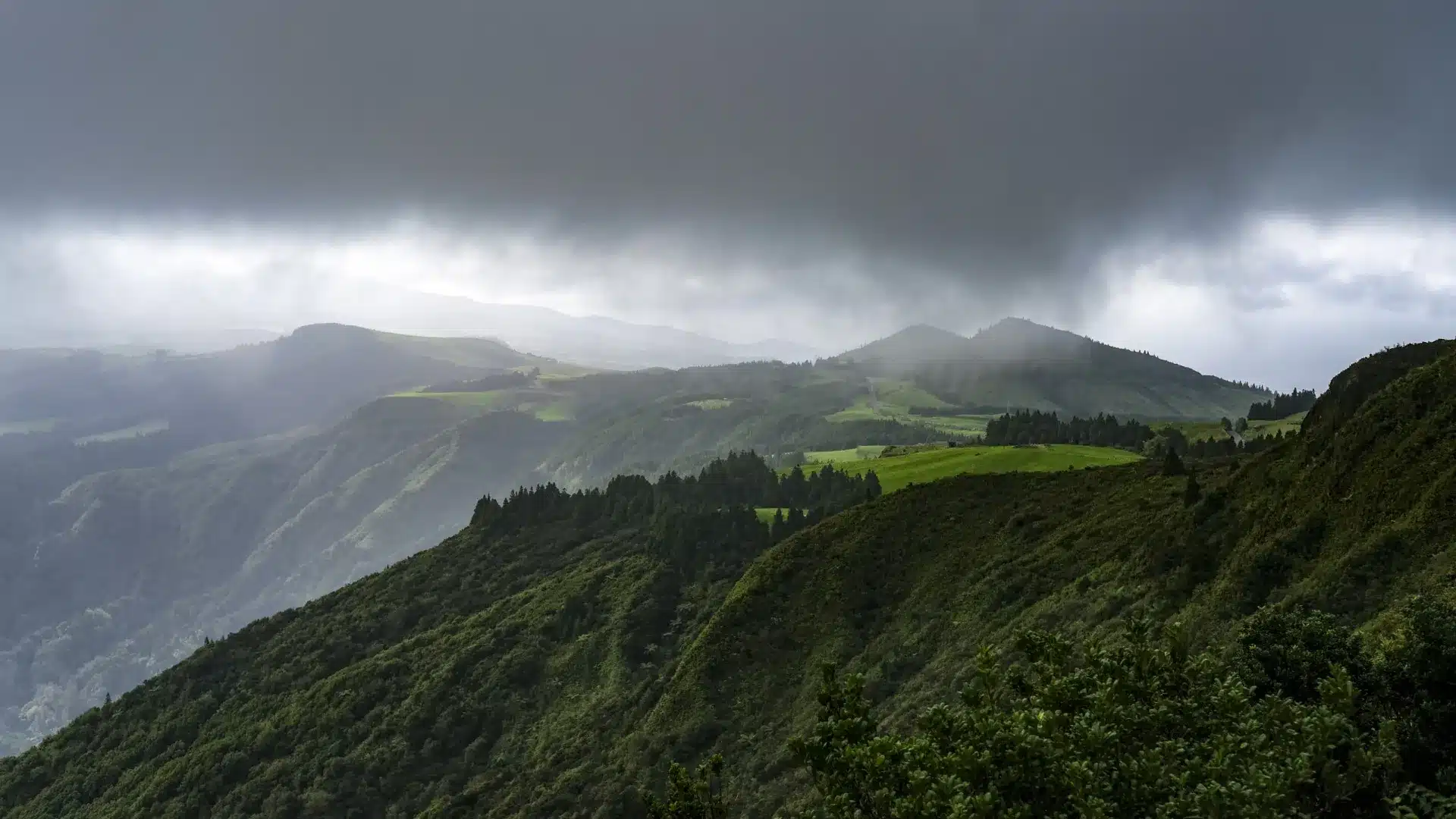 Nord de l'île de São Miguel avec activité sismique au cours des dernières 24 heures.