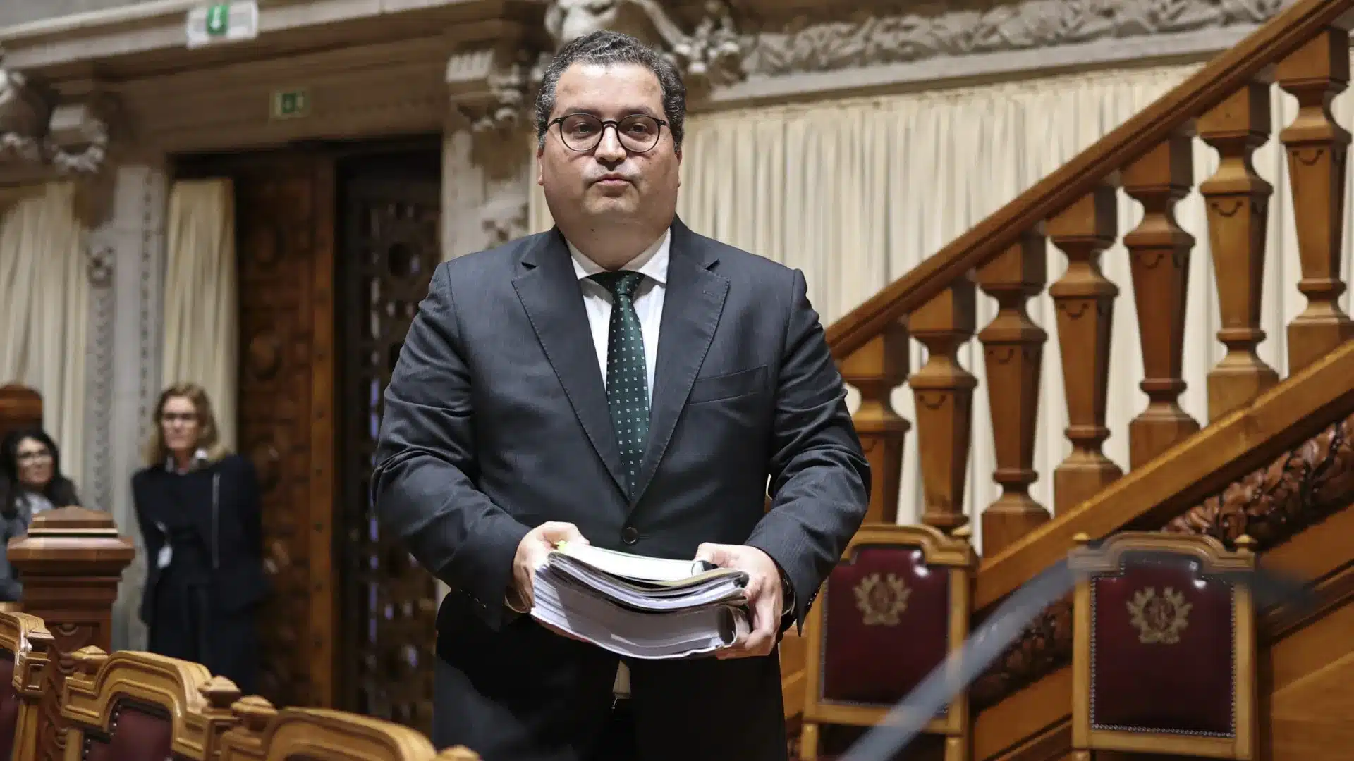 Sarmento avertit que les revenus de l'entreprise de barrages de l'EDP sont temporaires.