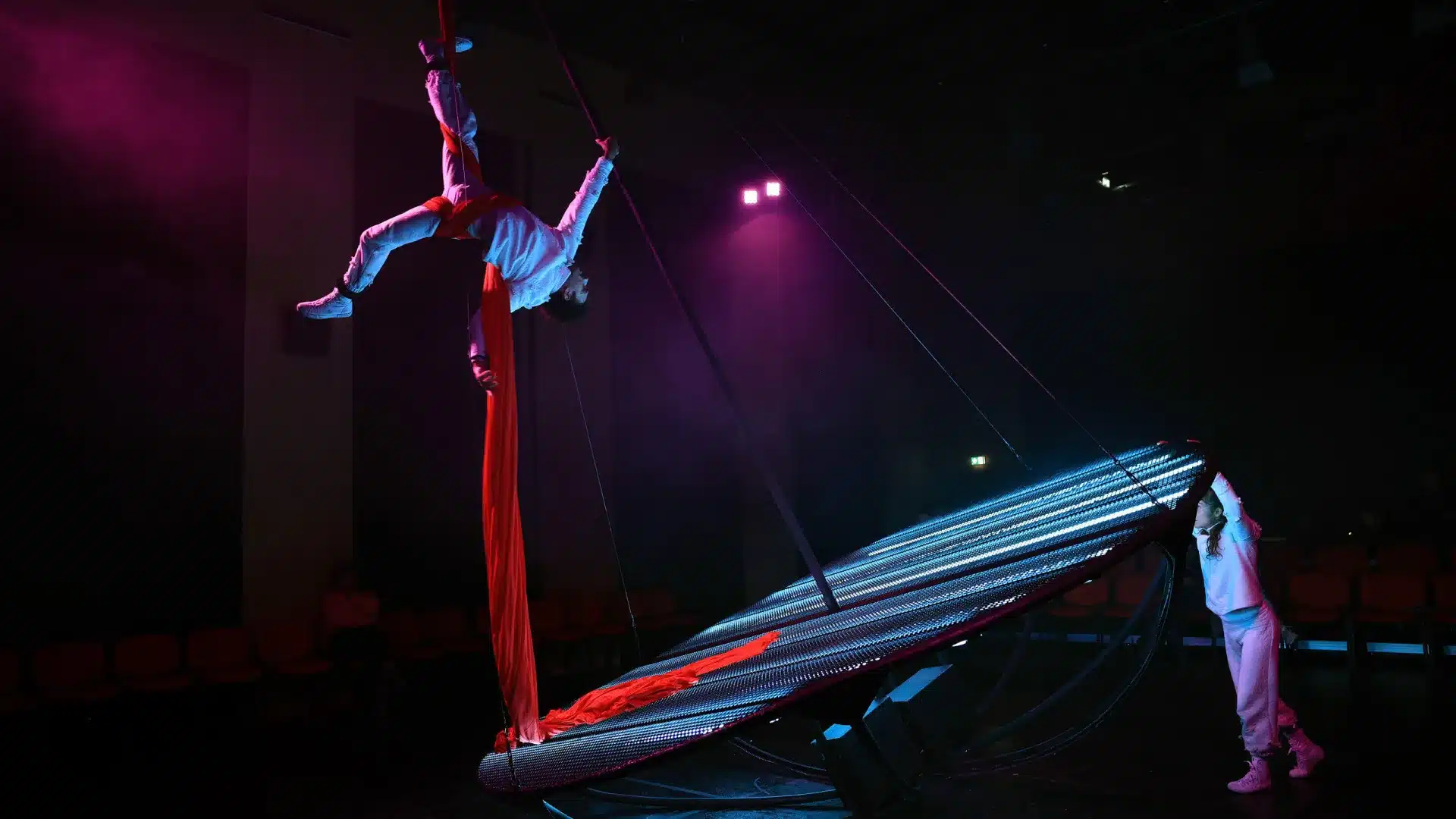 Spectacle "Liberdade Liberdade" rappelle le passé pour penser le présent