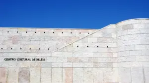 Teresa Coutinho anime une rencontre du cycle 'Affinités Créatives' au CCB.