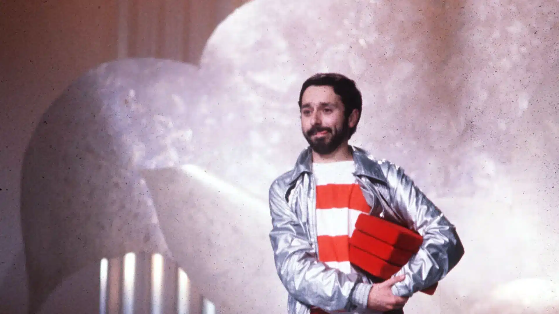 Un film est en cours de réalisation sur Carlos Paião et inclut de la musique inédite.