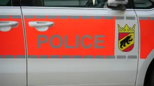 Un Portugais de 64 ans meurt dans une sortie de route de camionnette en Suisse.