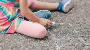 Une fille dénonce son père après un abus sexuel (il était déjà référencé par la PJ)