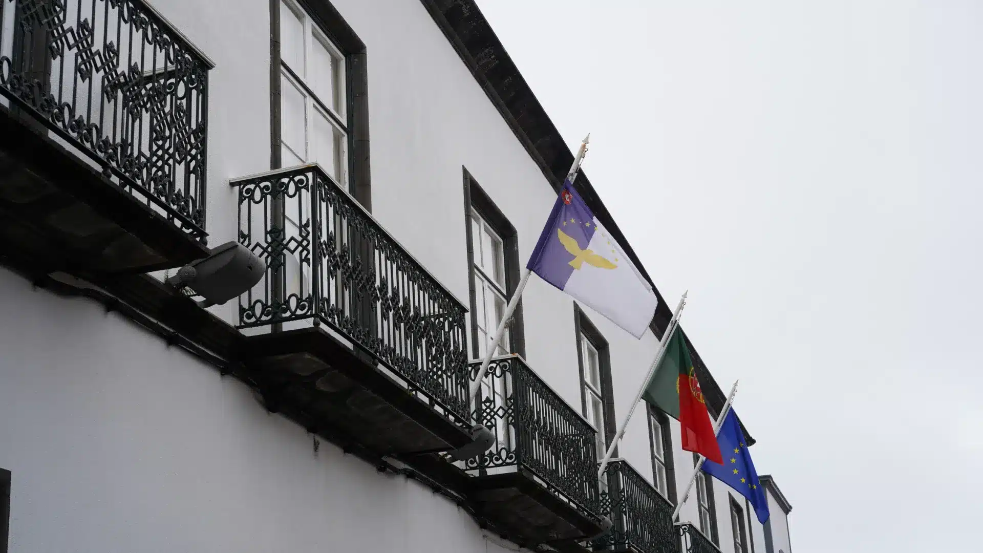 Açores : Les pompiers et la protection civile commencent une grève à partir de 20h00.