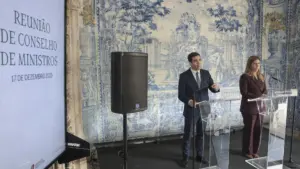 Analyse de la distribution de presse en province par le Gouvernement.