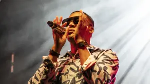 Anselmo Ralph anime le réveillon à Leiria.