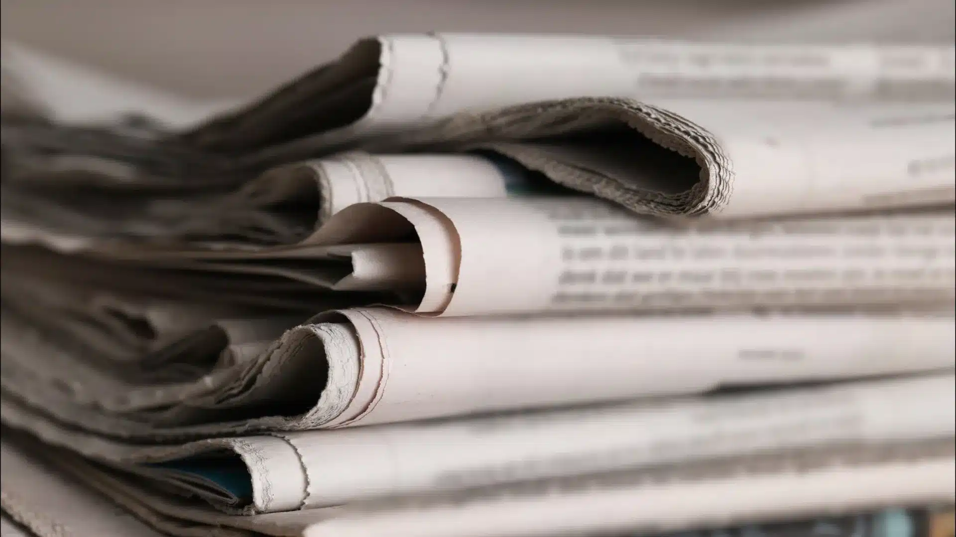 APImprensa défend la concurrence dans la distribution des journaux face aux limitations.