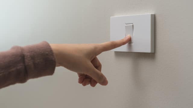 Attention ! Aujourd'hui, il y aura des coupures d'électricité dans plusieurs municipalités (vérifiez si c'est le cas chez vous).